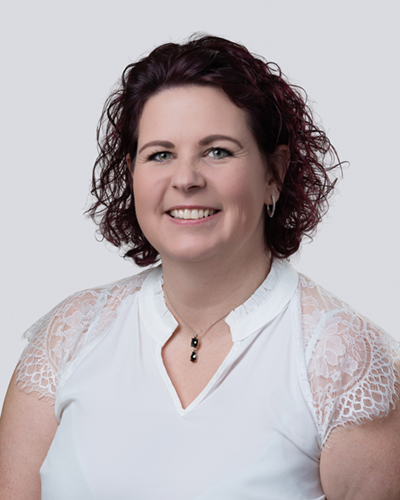 Mitarbeitern Elke Ferchhumer